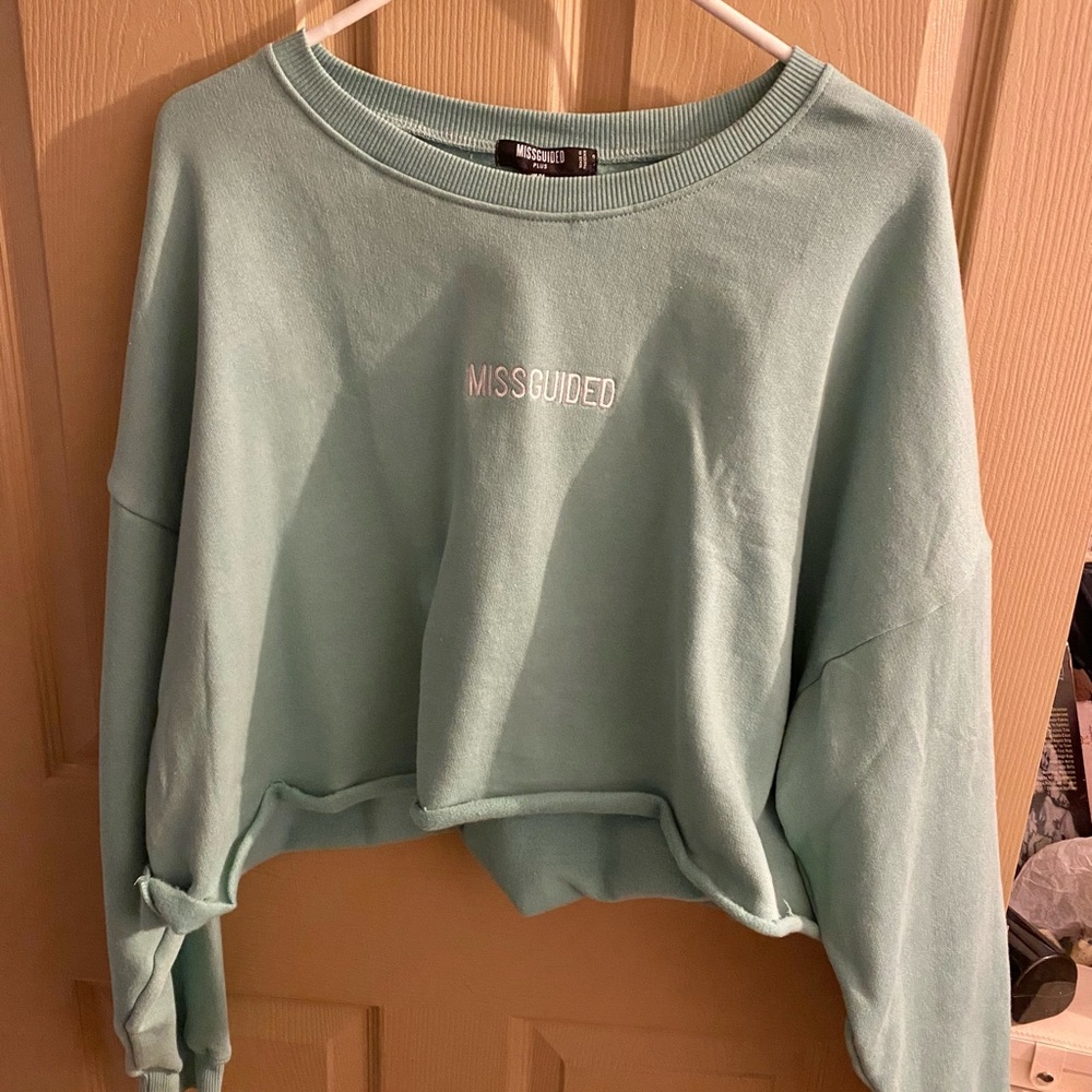 NWT Missguided Cropped Sweatshirt